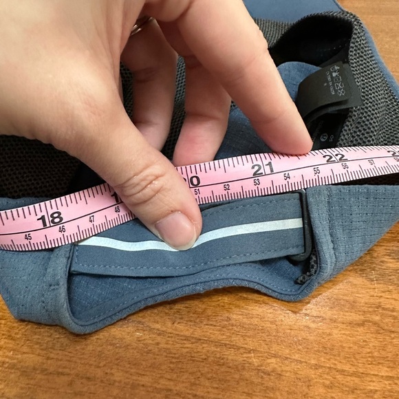 Lululemon Fast and Free Run Hat – Trench Blue / Reflective OS - Picture 6 of 6
